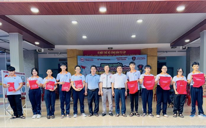 Trường THPT Quy Nhơn